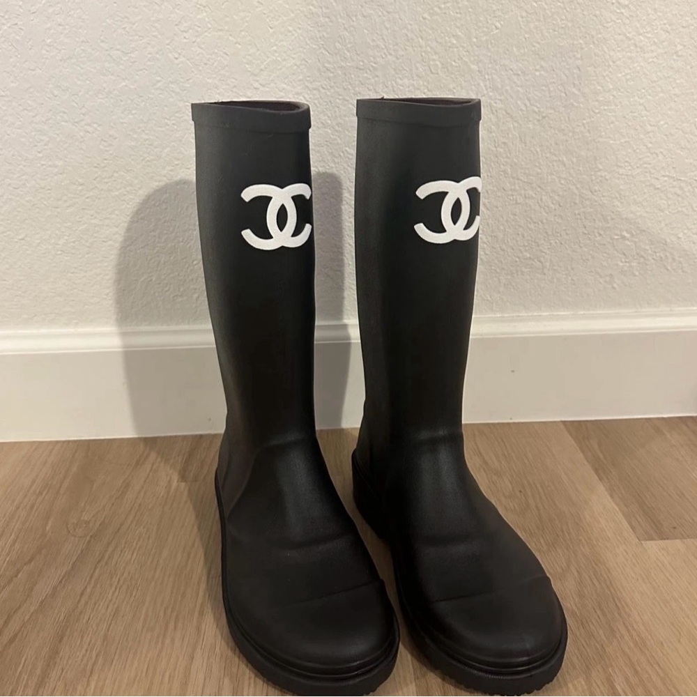 Chanel rain boots rubber